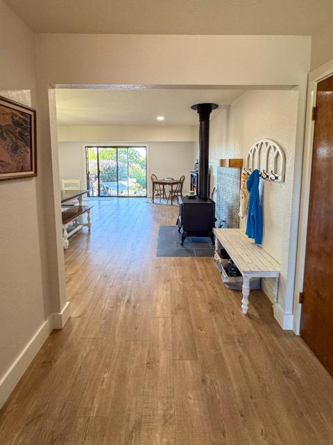 215 Rays Circle, Hollister CA: https://media.crmls.org/mediaz/44d2438d-34aa-4b91-9b8c-23611c7b0fb6.jpg