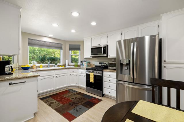 44125 Calico Circle, La Quinta CA: https://media.crmls.org/mediaz/44d34a18-1a0d-4f0e-9529-74197e7821a8.jpg