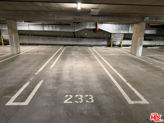 13200 Pacific, 212 photo 17