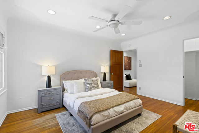 1335 S Sierra Bonita Avenue, Los Angeles CA: https://media.crmls.org/mediaz/44d57c45-8300-42df-9008-66172533a3e1.jpg