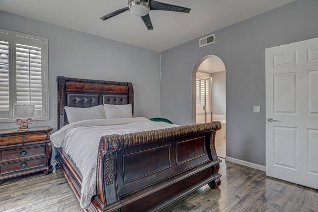 1526 Caminito Sicilia, Chula Vista CA: https://media.crmls.org/mediaz/44d67d74-bb8c-42f4-b437-96550770c826.jpg