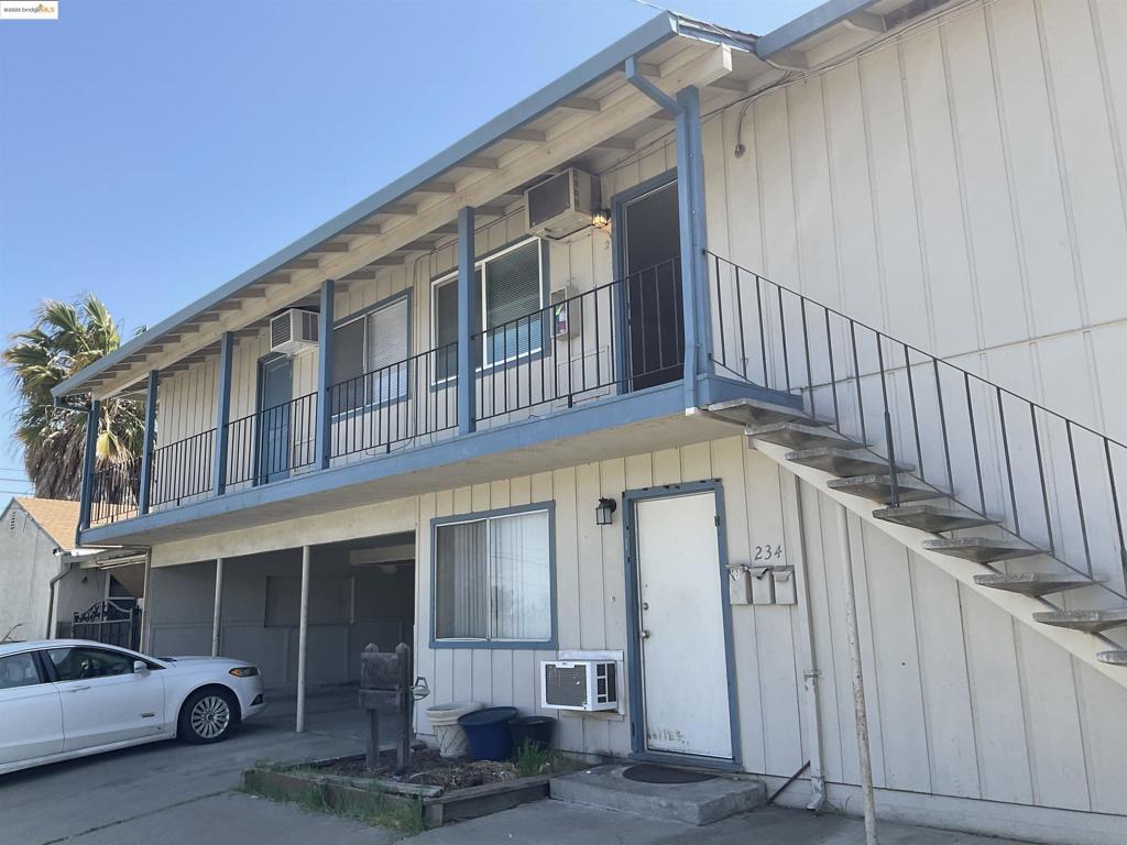 234 Crest St.