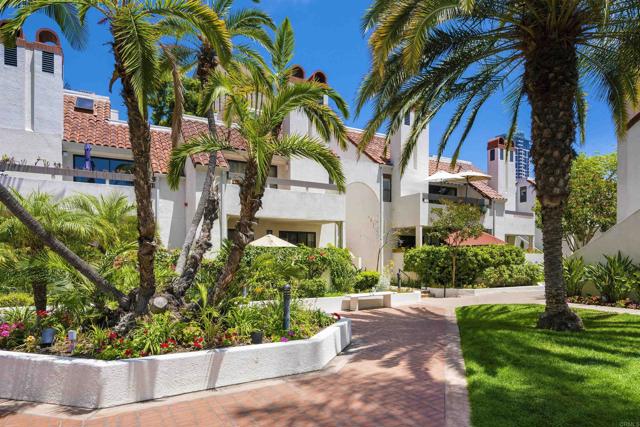 701 Kettner Boulevard, San Diego CA: https://media.crmls.org/mediaz/44d7f556-6023-471d-99f2-4da2dc68e679.jpg