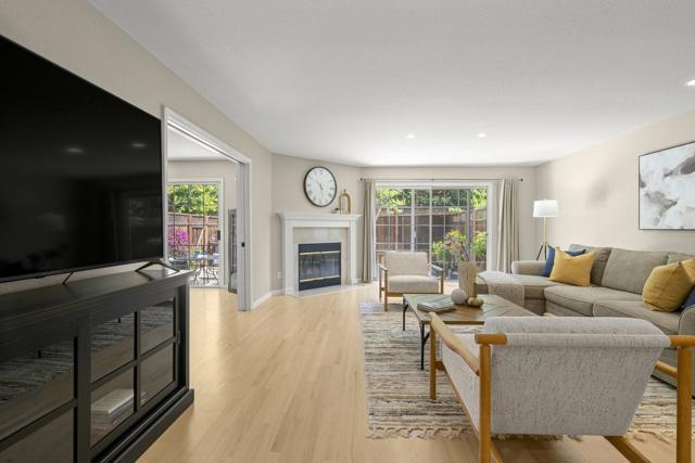2960 Massih Court, Campbell CA: https://media.crmls.org/mediaz/44d83995-6e5f-4cb9-9787-fcf30d616e34.jpg