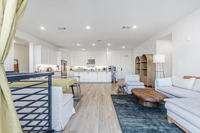 2250 Kilowatt Way, Fremont CA: https://media.crmls.org/mediaz/44d90c86-5460-4e4a-9c61-9975e323decf.jpg