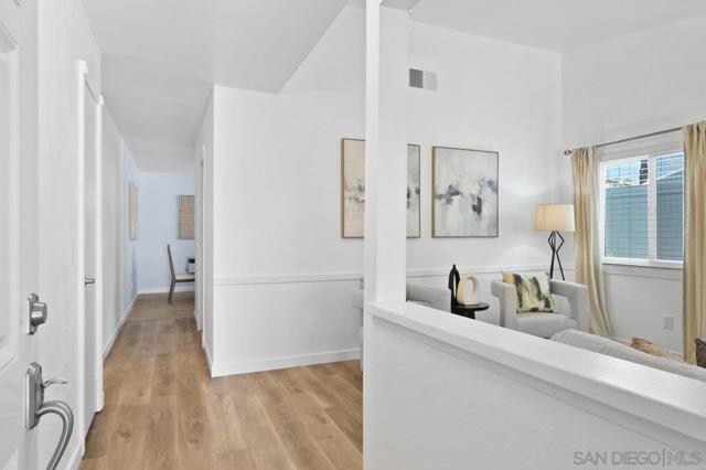 10240 Princess Marcie Dr, Santee CA: https://media.crmls.org/mediaz/44d94db0-4108-42c8-82ef-4ebd31fa24ff.jpg