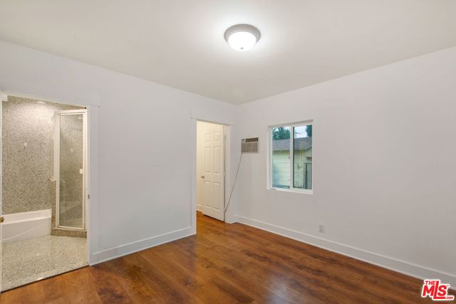 7231 Vanalden Avenue, Reseda CA: https://media.crmls.org/mediaz/44d9b5b2-e0c1-4119-b61e-558f4e1b450b.jpg