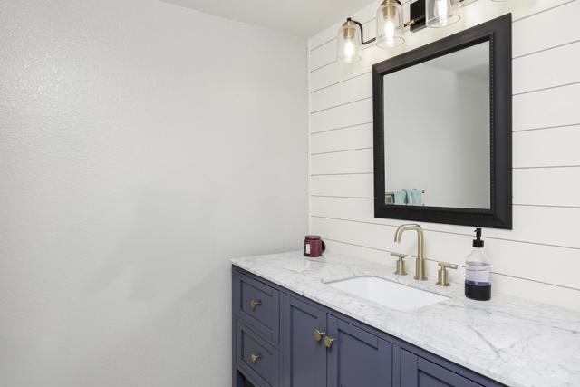 Detail Gallery Image 14 of 39 For 2129 Avenida Del Cielo, Alpine,  CA 91901 - 4 Beds | 2/1 Baths