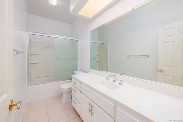 Image 16 of 22 For 40670 Posada Ct