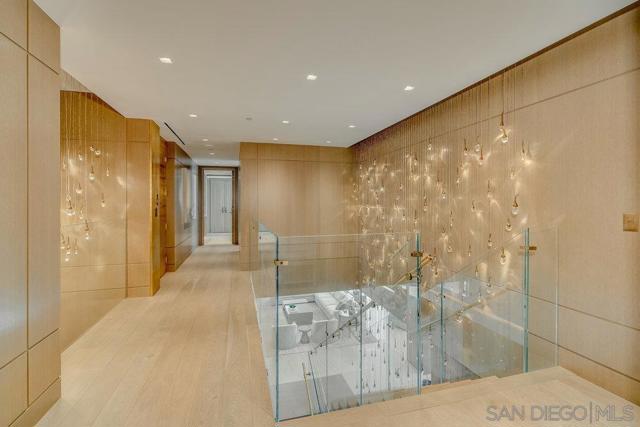 2500 6th Ave, San Diego CA: https://media.crmls.org/mediaz/44dc64e8-4693-46bc-b8a5-2cbe4fa45842.jpg