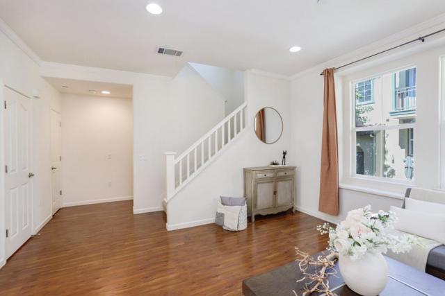 878 Luz Del Sol Loop, Milpitas CA: https://media.crmls.org/mediaz/44dcac1a-9008-48fa-9a4f-811a18ba8355.jpg