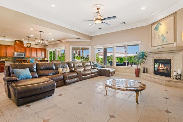 49252 Colorado Street, Indio CA: https://media.crmls.org/mediaz/44dd4c9f-2961-47c0-b36c-db387c2160fc.jpg