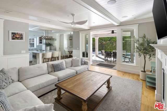 Image 11 of 35 For 5523 Longridge Avenue