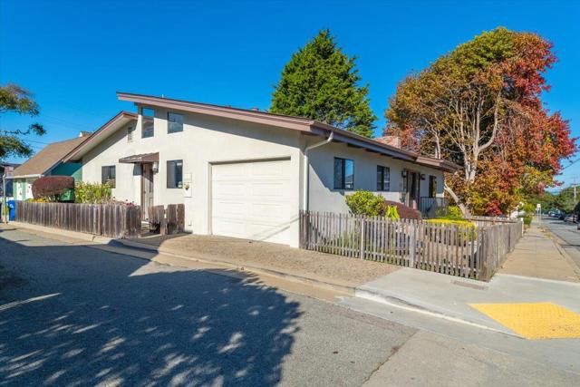 142 11th Street, Pacific Grove CA: https://media.crmls.org/mediaz/44deb55f-e437-4840-a183-a4de9b069e63.jpg