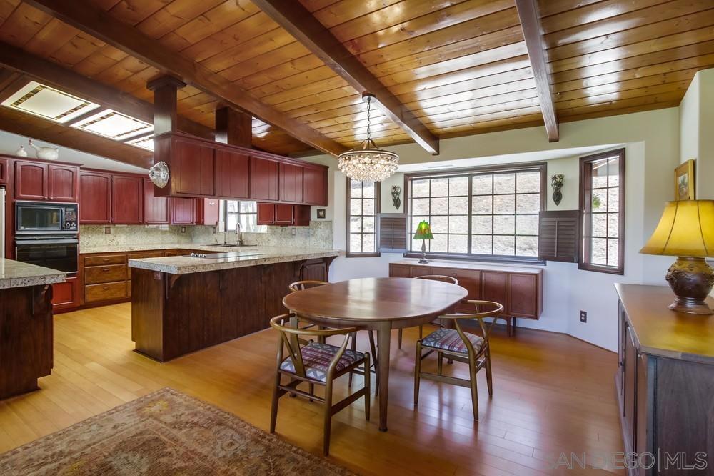 MLS #250035021SD image #8