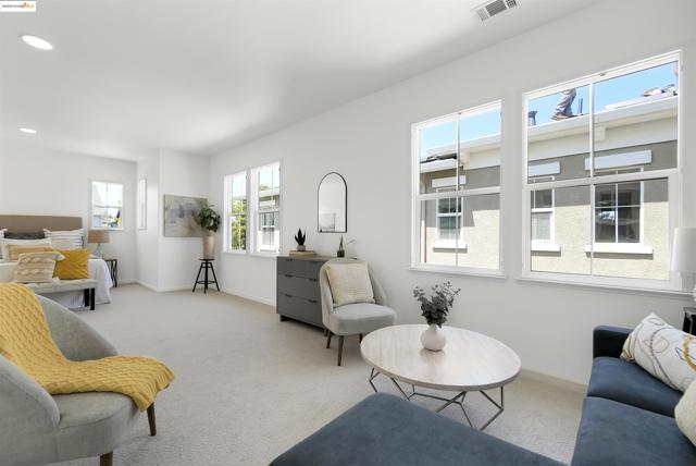 1165 Cottage Ln, Hercules CA: https://media.crmls.org/mediaz/44df59f9-a17d-490c-91e7-2ffa0dbfd8db.jpg