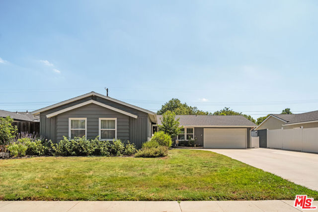 22928 Vose Street, West Hills CA: https://media.crmls.org/mediaz/44e021ff-cfbe-407f-aef8-e122600c1361.jpg
