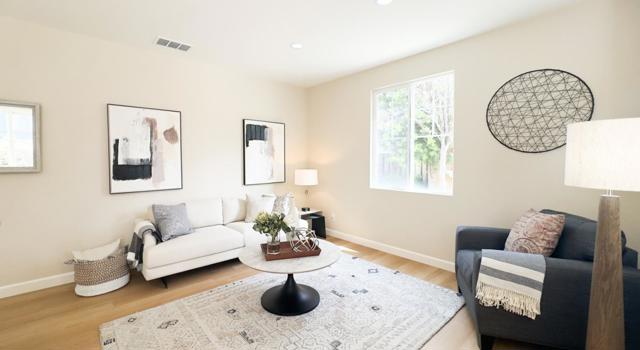 682 N 9th Street, San Jose CA: https://media.crmls.org/mediaz/44e0f432-bdad-4ee3-96ba-34a66c0a1311.jpg