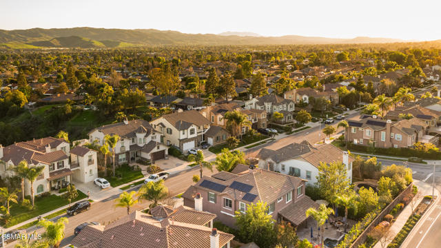 5019 Corral Street, Simi Valley CA: https://media.crmls.org/mediaz/44e1b4e9-f430-494d-85cf-9797871ee2be.jpg