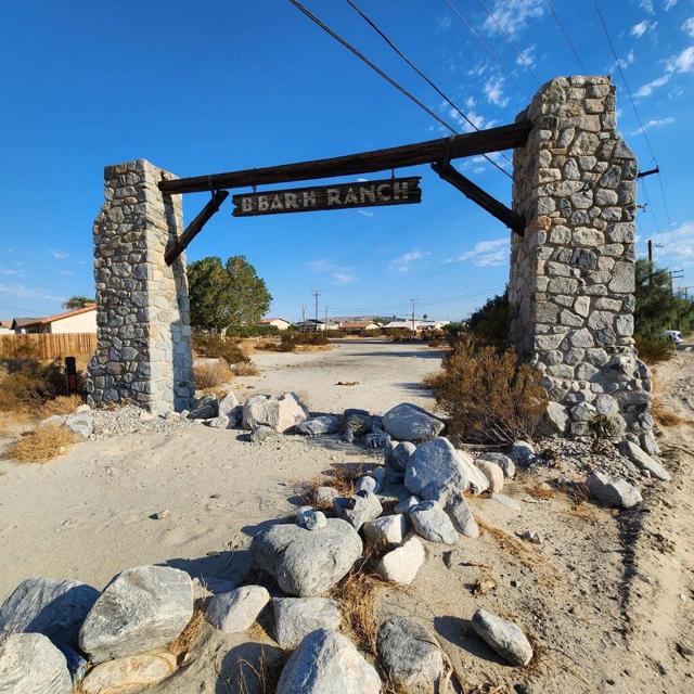 0 Sagebrush Trail, Desert Hot Springs CA: https://media.crmls.org/mediaz/44e1c329-9a63-4e08-b1c9-4187cb296266.jpg