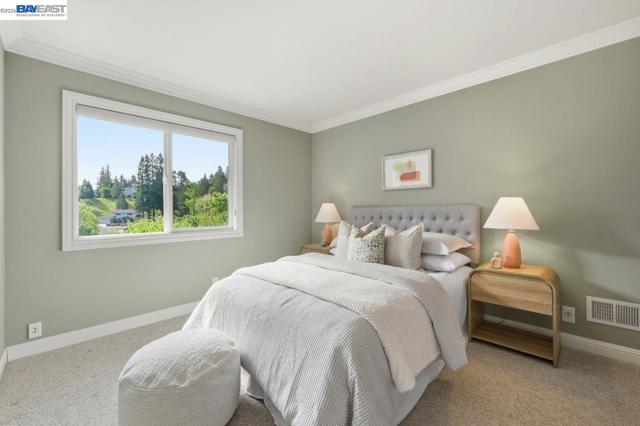 Image 25 of 40 For 2481 Palmira Pl