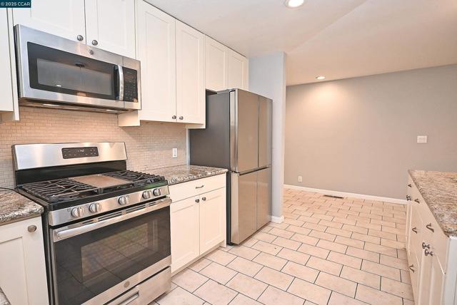 530 Hazel Street, Livermore CA: https://media.crmls.org/mediaz/44e2498d-fd91-4155-9900-48d499577097.jpg