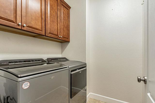 1798 Rosemary Drive, Gilroy CA: https://media.crmls.org/mediaz/44e264a1-e786-456b-823e-3eb370980322.jpg