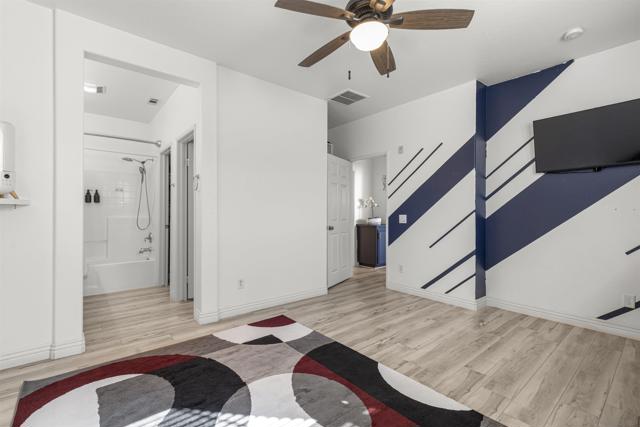 1800 E Lakeshore 1212, Lake Elsinore CA: https://media.crmls.org/mediaz/44e2e1de-e1b6-4b35-af35-11398d2e03e2.jpg