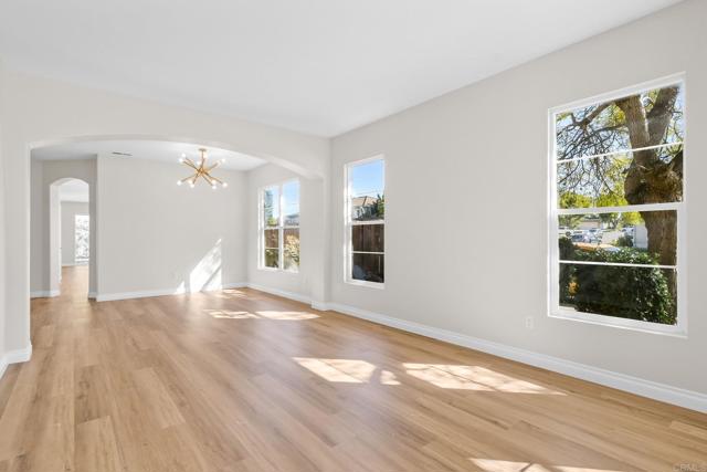 Detail Gallery Image 10 of 34 For 1279 W Vaquero, Chula Vista,  CA 91910 - 3 Beds | 2/1 Baths