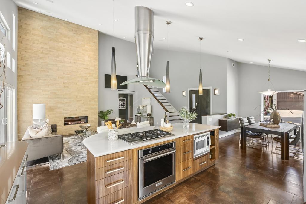 MLS #250036345SD img 16