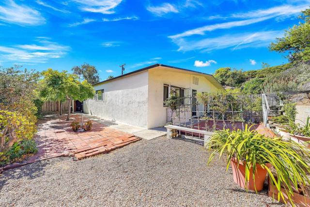 2347 Greenwing Drive, San Diego CA: https://media.crmls.org/mediaz/44e501e1-fa0c-4c9d-95c7-ab2f7a6a7a88.jpg
