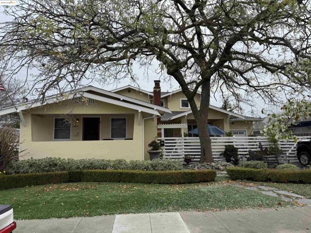 962 S G, Livermore CA: https://media.crmls.org/mediaz/44e5a48c-9948-4538-98d4-403c6d950f0b.jpg