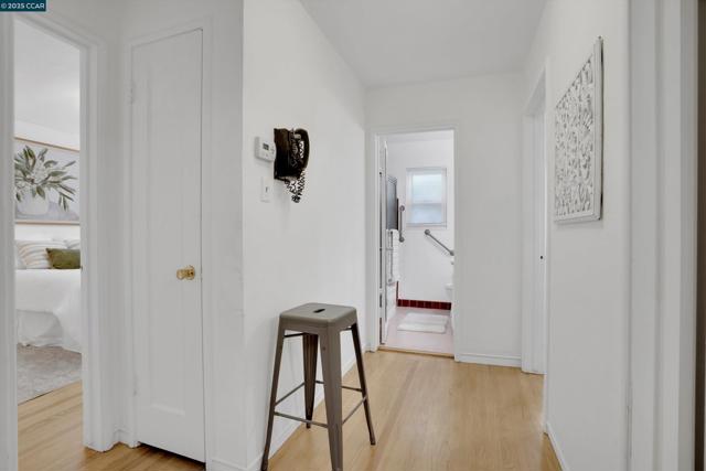 2968 Glenside Dr, Concord CA: https://media.crmls.org/mediaz/44e6250f-ceb3-4e7e-bbd5-080bf6f299b5.jpg