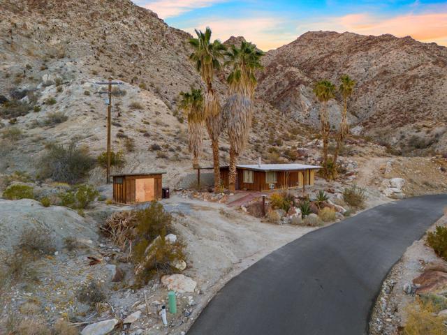 71120 Oasis Trail, Palm Desert CA: https://media.crmls.org/mediaz/44e62ef8-7ad6-45eb-8df1-c600e62954db.jpg
