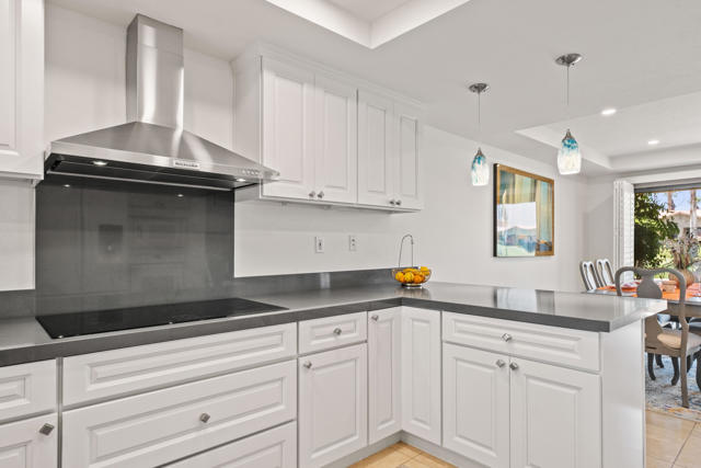 69 Camino Arroyo N, Palm Desert CA: https://media.crmls.org/mediaz/44e655ce-fcba-4632-bf22-8899fd5b604d.jpg