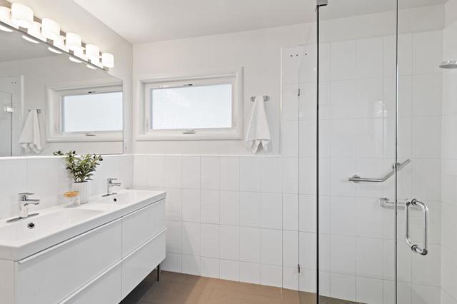 286 Hans Avenue, Mountain View CA: https://media.crmls.org/mediaz/44e6854c-1801-40cb-97d3-ac2f1e498554.jpg