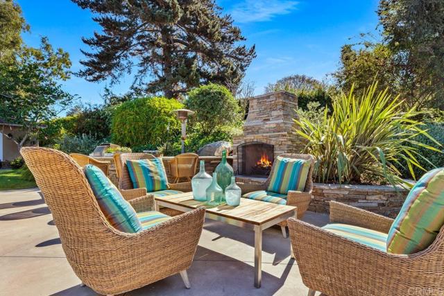 5499 Avenida Maravillas, Rancho Santa Fe CA: https://media.crmls.org/mediaz/44e686d7-d930-4a44-a28a-dc28bd58d0f2.jpg