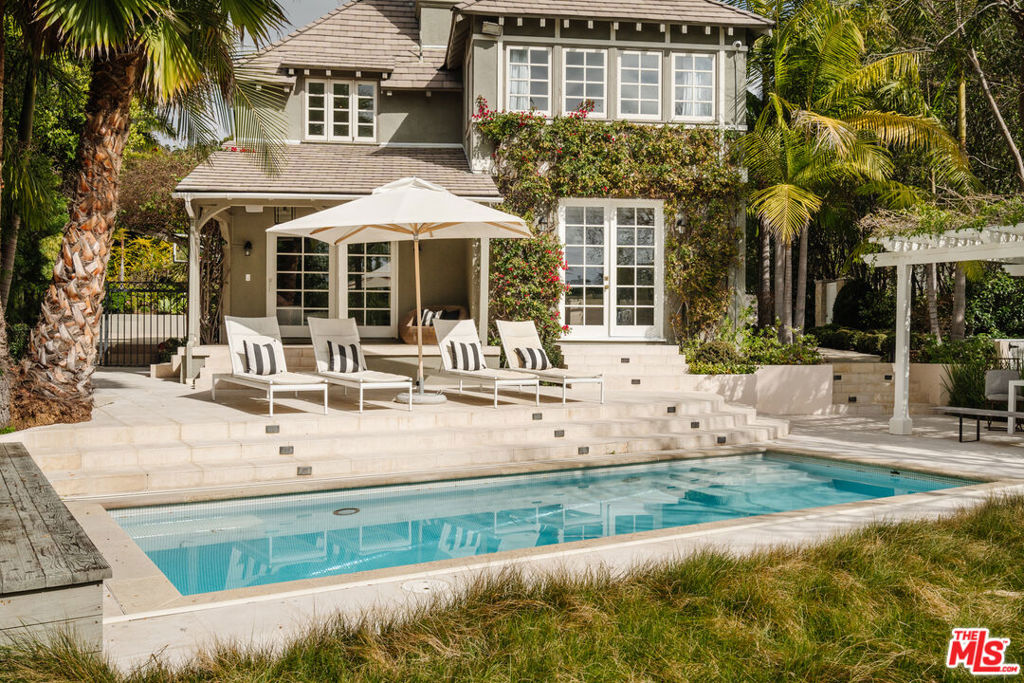 1423 Doheny Drive, Los Angeles, CA 90069