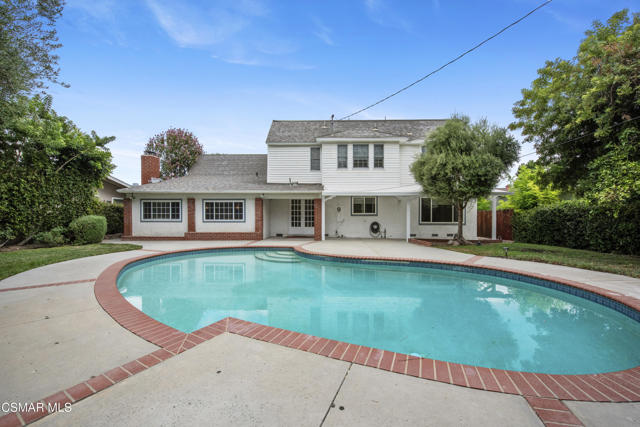 19816 Needles Street, Chatsworth CA: https://media.crmls.org/mediaz/44e7c0e6-a052-43f8-a54f-6c27dce7116d.jpg