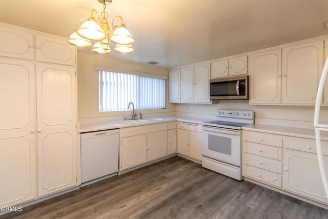 Detail Gallery Image 8 of 34 For 630 W Huntington Dr #235,  Arcadia,  CA 91007 - 3 Beds | 2 Baths