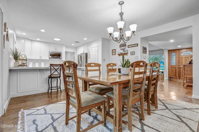 103 W Janss Road, Thousand Oaks CA: https://media.crmls.org/mediaz/44eaa864-3f32-4094-9be5-73e5560b6c78.jpg