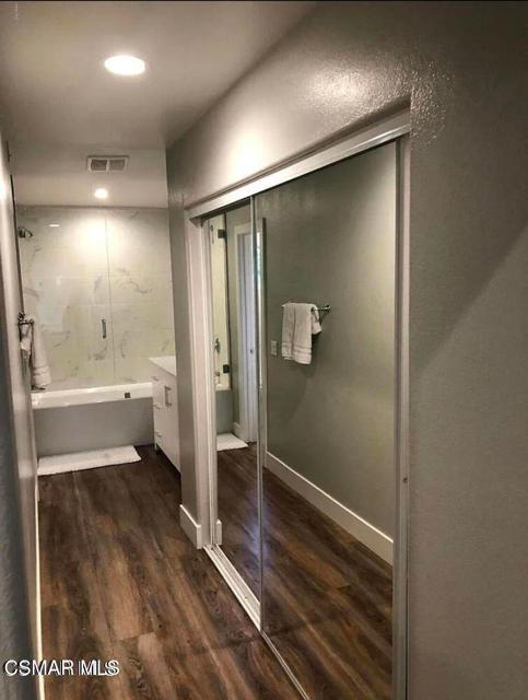 4895 Santo Drive, Oak Park CA: https://media.crmls.org/mediaz/44ee56ea-b94b-46f2-8525-5d85db40179a.jpg