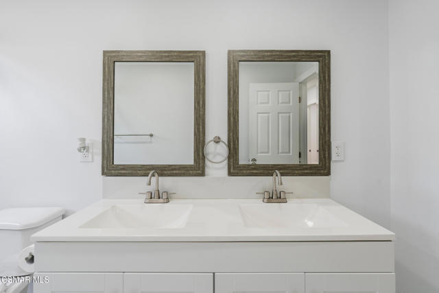 1477 Dinsmore Street, Simi Valley CA: https://media.crmls.org/mediaz/44eef92b-dc7b-4d38-be29-cccbd9b38b9f.jpg