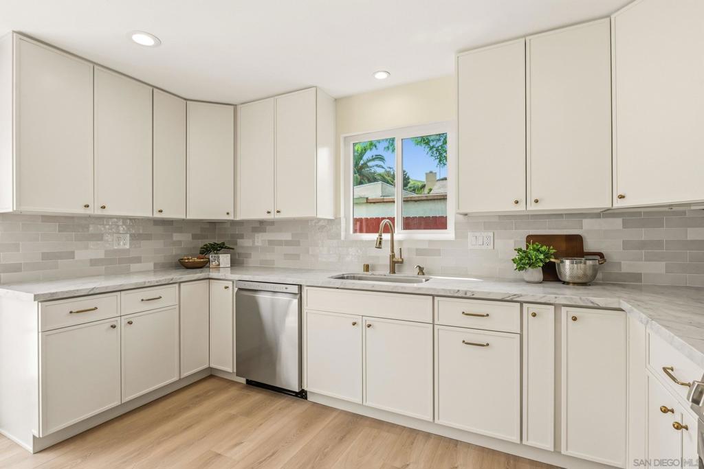 3263 Roberta Ln - photo 18