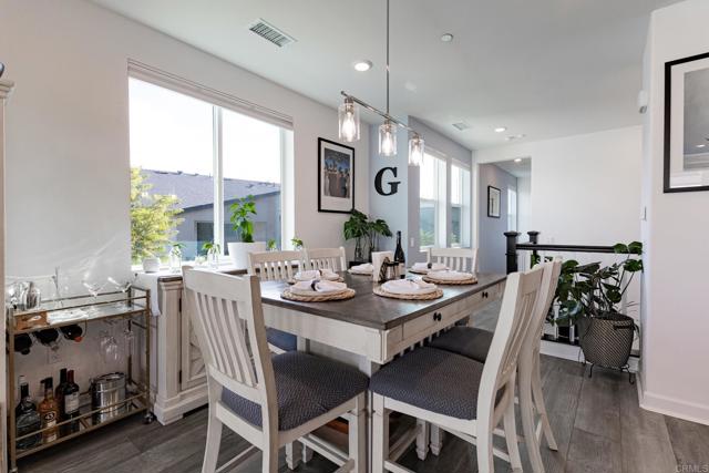 Detail Gallery Image 18 of 51 For 10405 Galen Way, San Diego,  CA 92126 - 3 Beds | 3 Baths