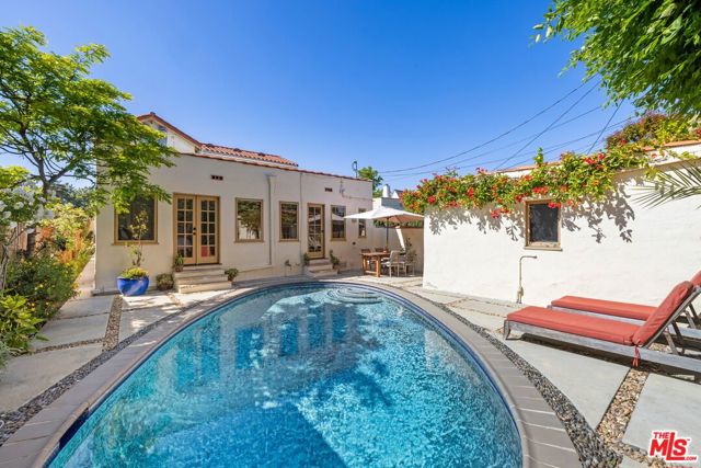 10516 Tennessee Avenue, Los Angeles CA: https://media.crmls.org/mediaz/44f105be-c116-4e71-82c8-d8ba009e933b.jpg