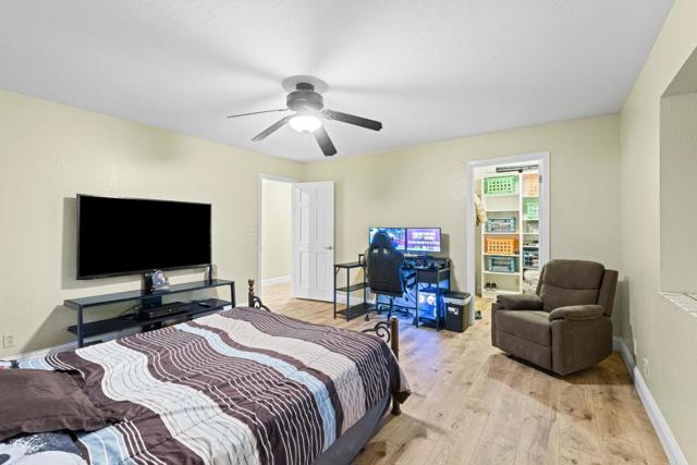 6915 Redwood Retreat Road, Gilroy CA: https://media.crmls.org/mediaz/44f1b3db-2760-4baf-9437-327a0b129399.jpg