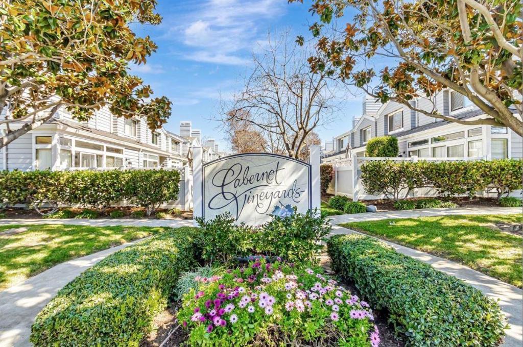 3627 Cabernet Vineyards Circle