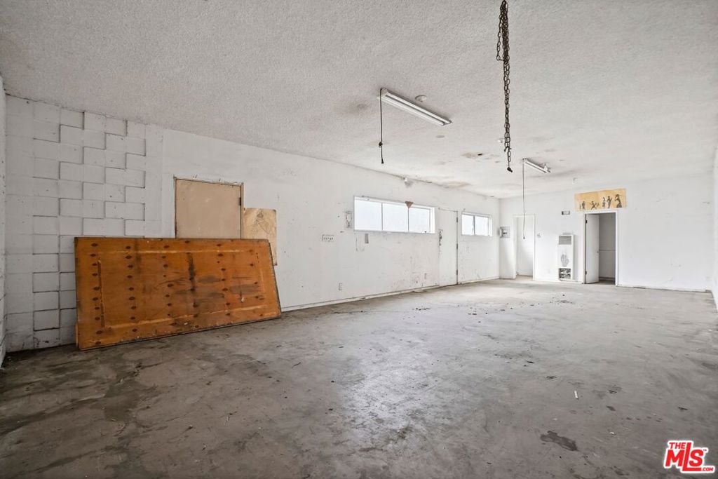 MLS #25600123 image #27