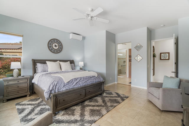 60612 Lace Leaf Court, La Quinta CA: https://media.crmls.org/mediaz/44f36dc7-dbcd-4f7a-883c-5ace9187ce24.jpg